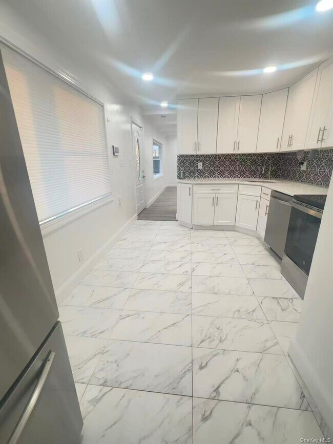 Foto del edificio - 110 N Parkside Dr