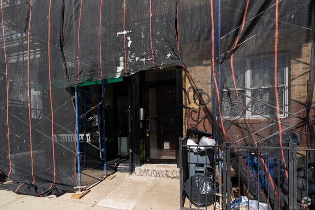 Entrance - 153 Wilson Ave