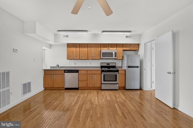 Building Photo - 4307 Locust St