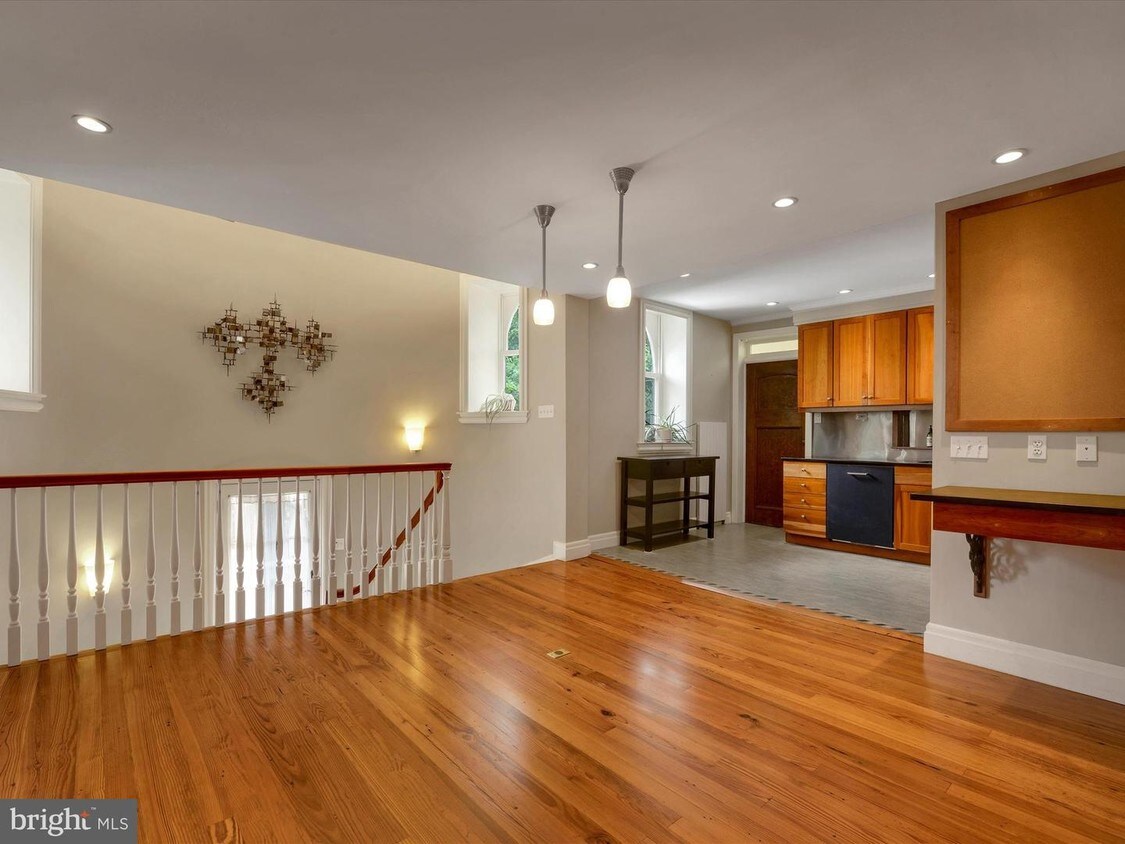 Foto principal - 316 N Essex Ave