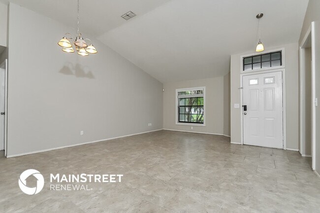 Building Photo - 12104 Fruitwood Dr