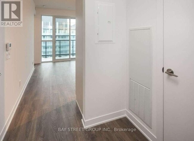 Building Photo - 87 Peter St