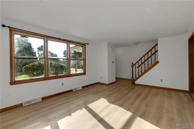 Building Photo - 276 Tennyson Terrace