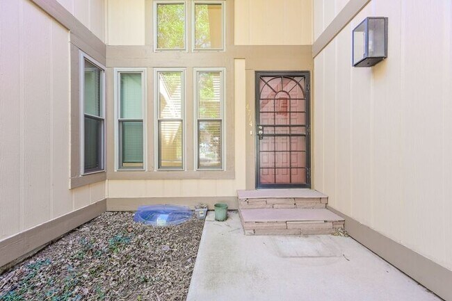 Foto del edificio - 4714 S Jasper St