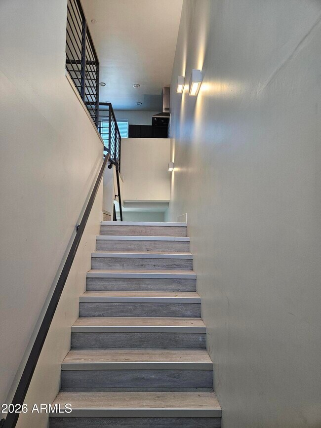 Building Photo - 259 S Roosevelt St