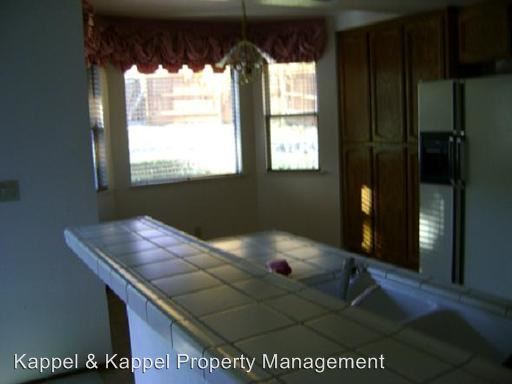 Building Photo - 700 Dellwood Ct