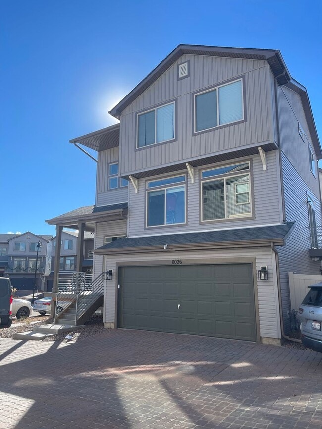 Beautiful 3 Bedroom Home for Rent on Callan Drive - Beautiful 3 Bedroom Home for Rent on Callan Drive