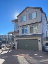 Building Photo - 6036 Callan Dr