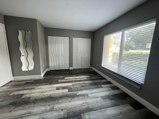 Foto del edificio - 2460 NW 33rd St