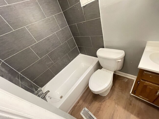 Foto del edificio - 3 br, 2 bath House - 403 Poplar Grove St