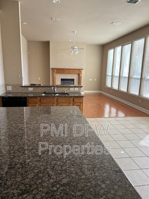 Foto del edificio - 1440 Misty Cove Dr