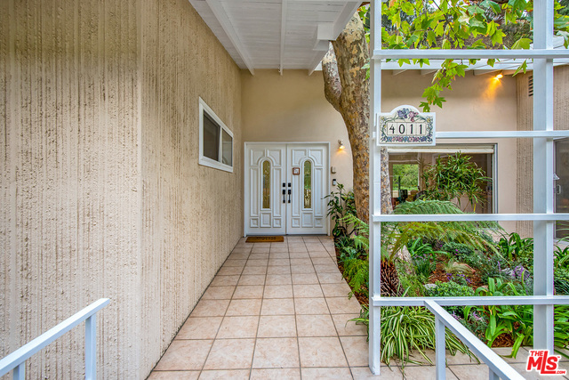 Building Photo - 4011 Mandeville Canyon Rd