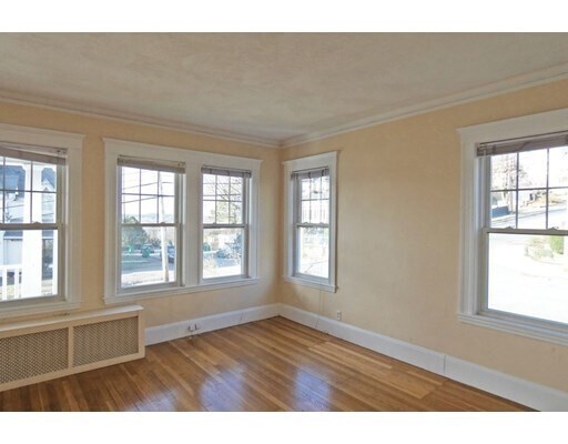 Building Photo - 212 Newtonville Ave