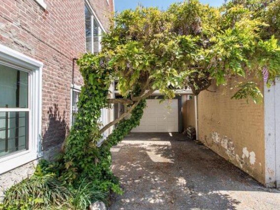 Building Photo - 18 E Gorgas Lane