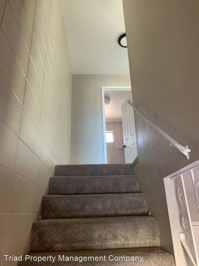 Building Photo - 2 br, 1.5 bath House - 769 Archer Street #8