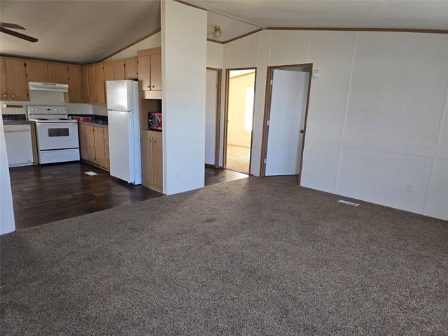 Foto del edificio - 1321 Apryl Dr