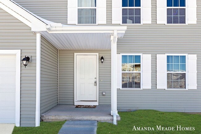 Building Photo - Cozy Living in a Peaceful Setting