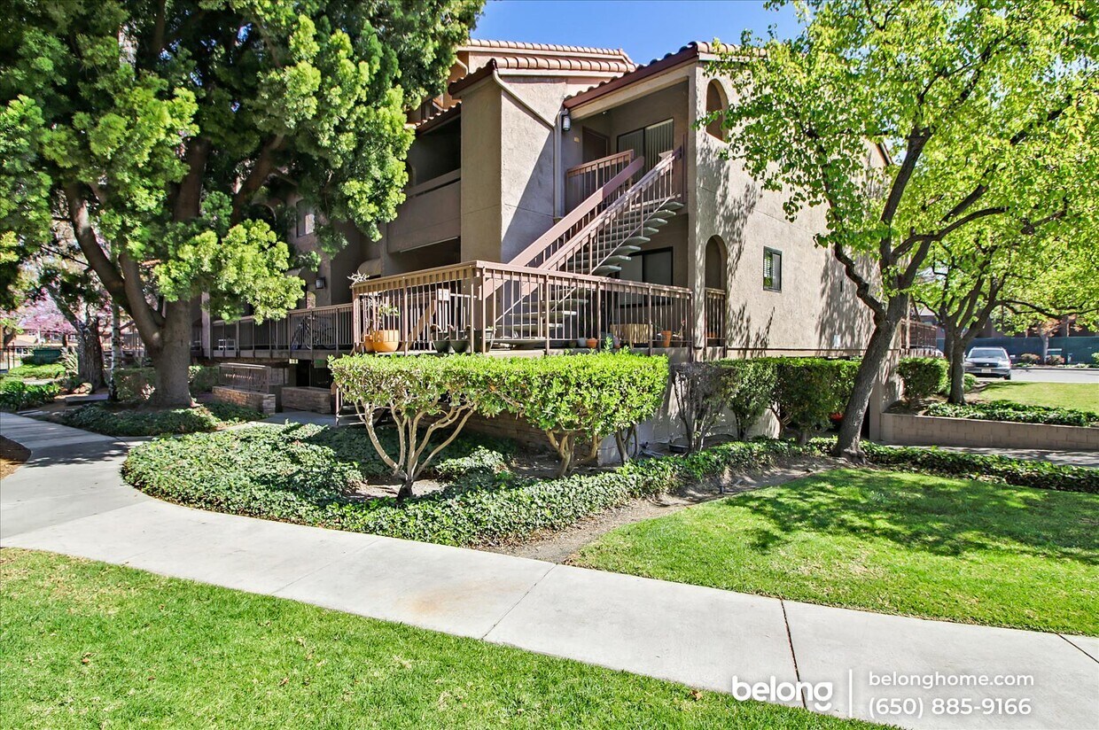 Primary Photo - 2250 Monroe St