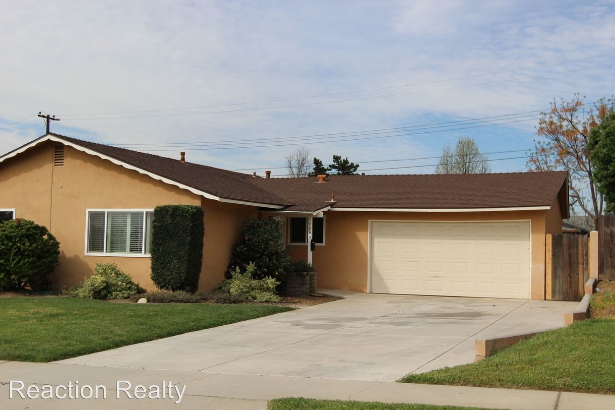 Primary Photo - 7860 Klusman Ave