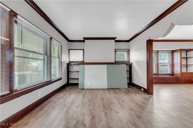 Foto del edificio - 4219 Bucyrus Ave