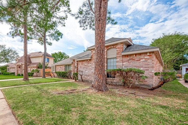 Foto del edificio - 14818 La Rana Dr