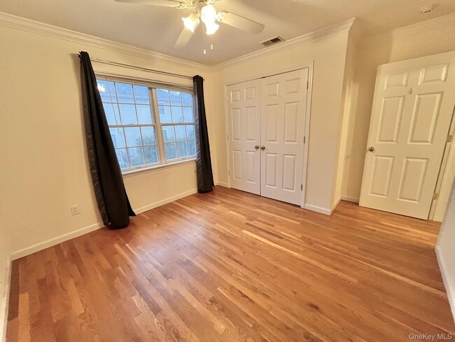 Foto del edificio - 153 Montgomery Ave