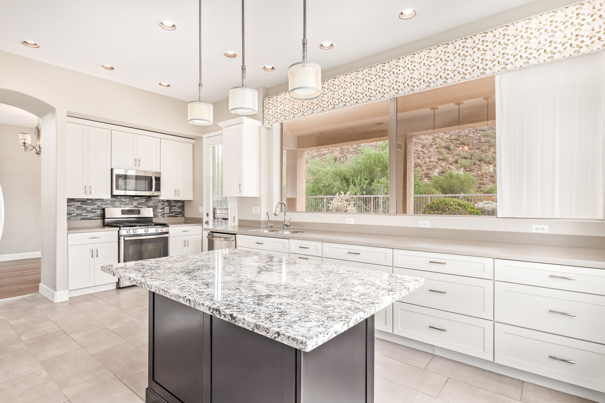 Foto principal - 3343 N Boulder Canyon