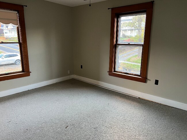 Foto del edificio - 2260 Lake Shore Rd