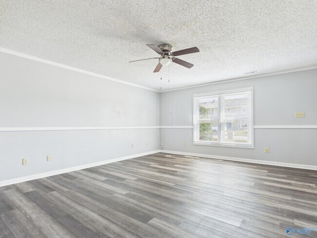 Foto del edificio - 1829 Brownstone Ave SW