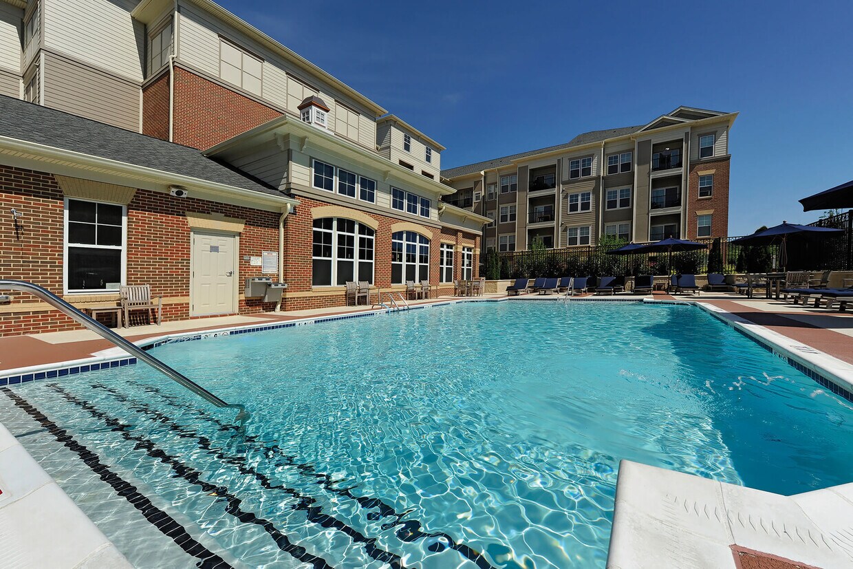 The Courts at Huntington Station Alquileres en Alexandria, VA