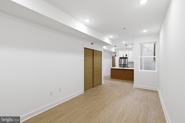 Foto del edificio - 863 N 43rd St