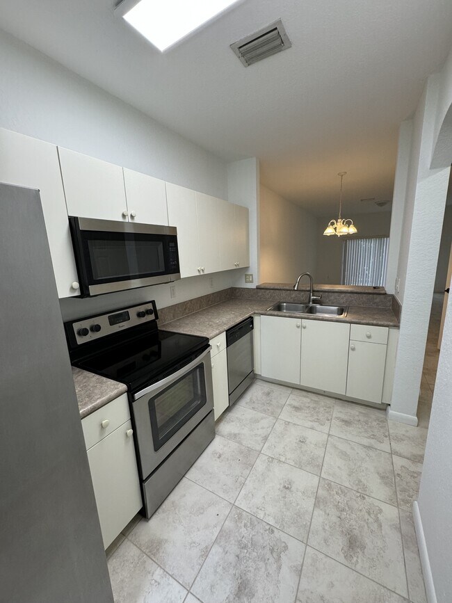 Foto del edificio - 4903 SW 140th Terrace