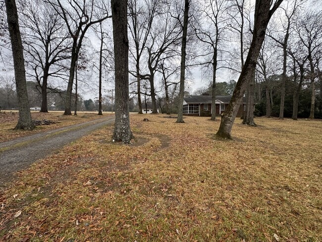 Foto del edificio - 4617 Riverdale Dr