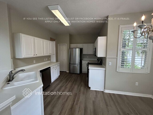 Foto del edificio - 3348 Stonebridge Trail
