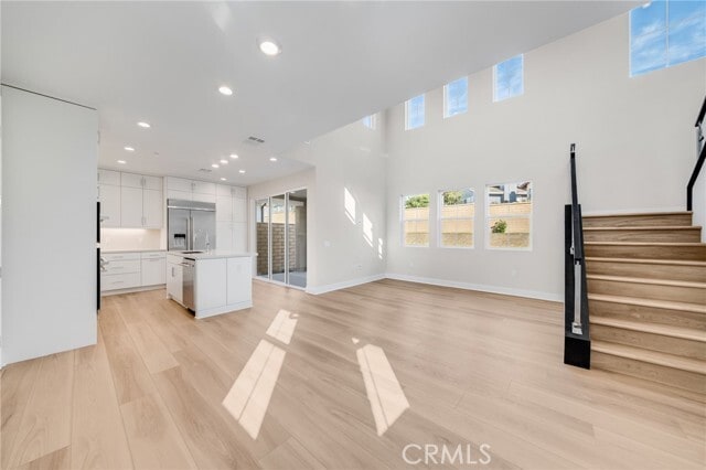 Building Photo - 716 Olivier Dr