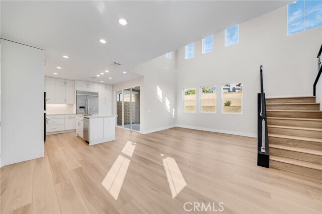 Foto del edificio - 716 Olivier Dr