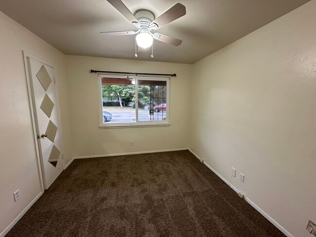 Building Photo - 409 Alameda Blvd - West Sacramento - 95691