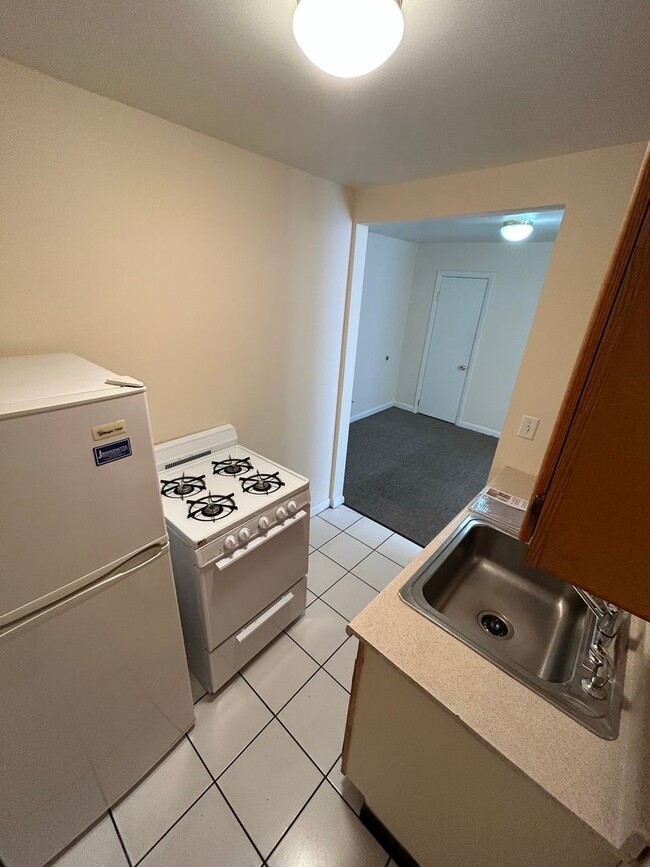 Photo - 72 Hyde St Apartment