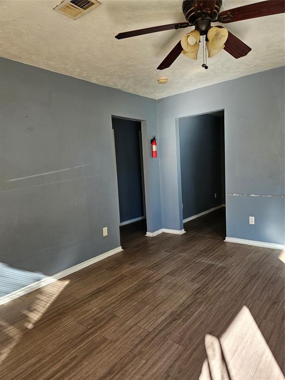 Building Photo - 3206 Brackenridge St