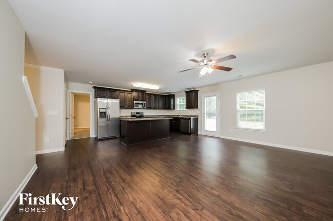 Foto del edificio - 307 Sawyer Ln