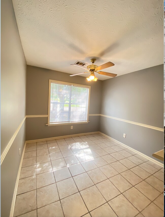 Foto del edificio - Northpointe Duplex Available for May!