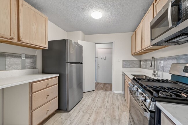 Photo - 2500 N Van Dorn St Townhome