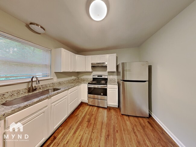 Building Photo - 7219 Lancashire Dr