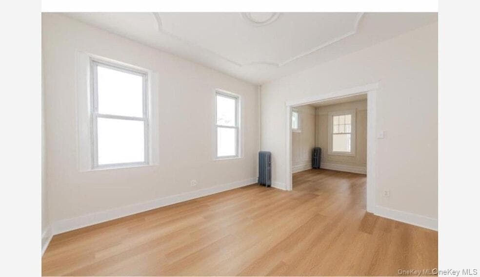 Photo - 959 van Nest Avenue Unit 2