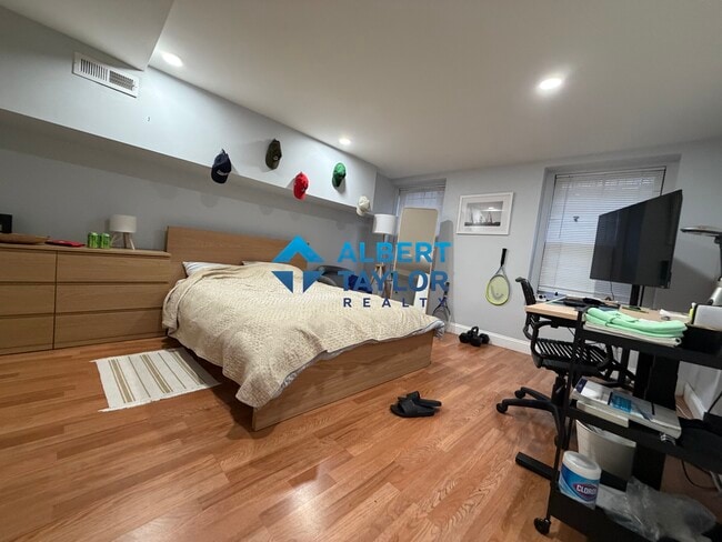 Foto del edificio - 475 Massachusetts Ave