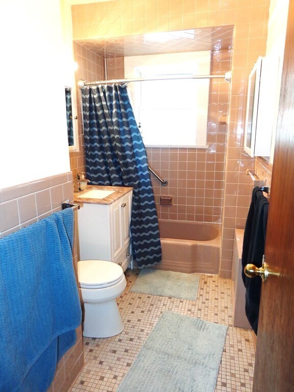 Foto del edificio - 230 Arlington St