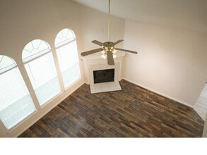 Building Photo - 4325 Palmdale Dr