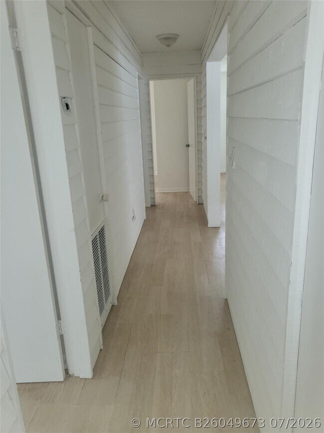 Foto del edificio - 2185 NW 3rd St