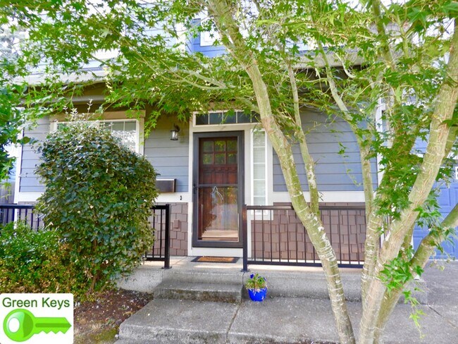 Foto del edificio - 3-Bedroom, 2.5-Bath House with Attached 2-...
