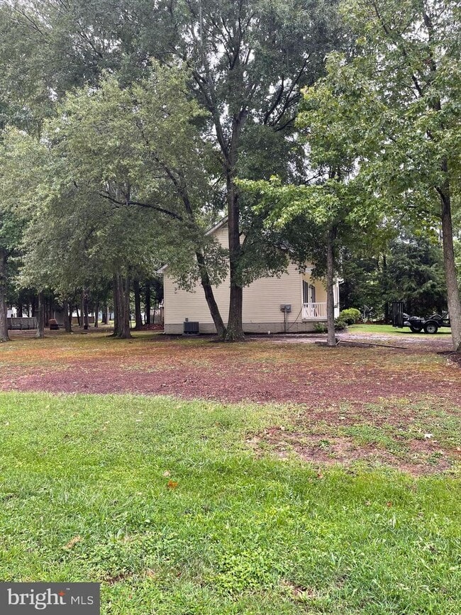 Building Photo - 102 Potomac Ct